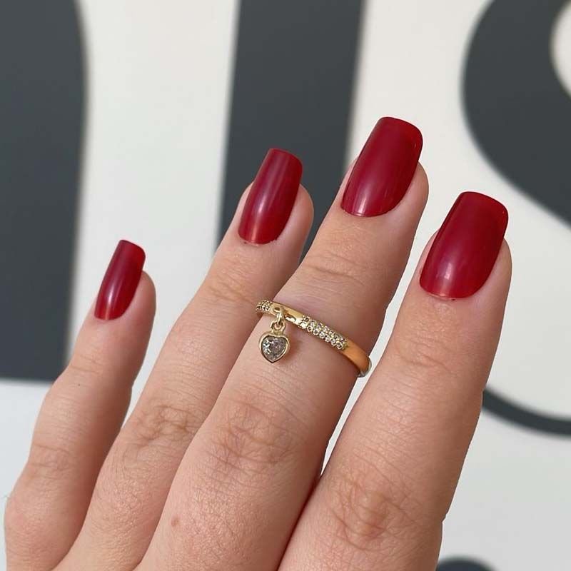 Anel com Pingente de Coração Cravejado Folheado a Ouro 18k