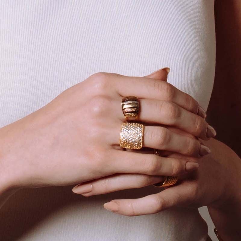 Anel Cravejado Largo Folheado a Ouro 18k