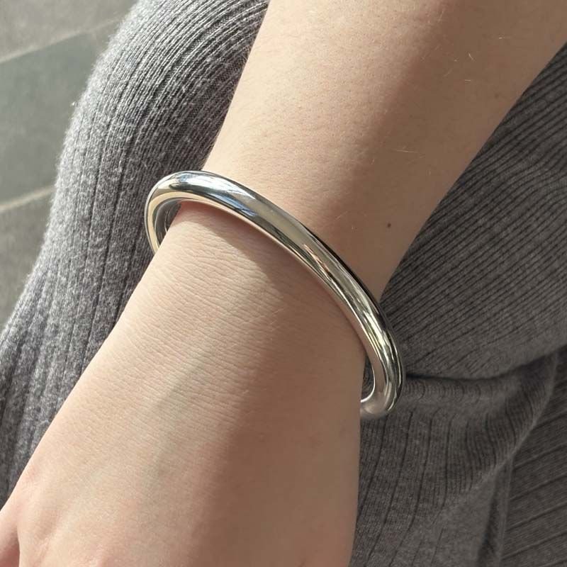 Bracelete Liso Tubular Folheado a Prata 925