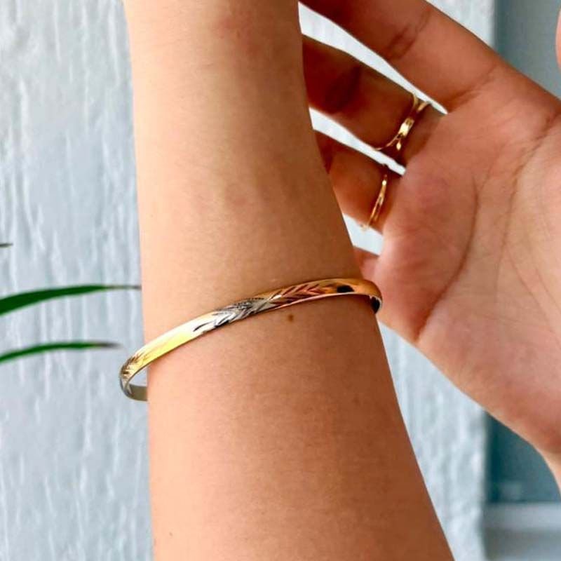 Bracelete Redondo Diamantado Folheado a Ouro 18k