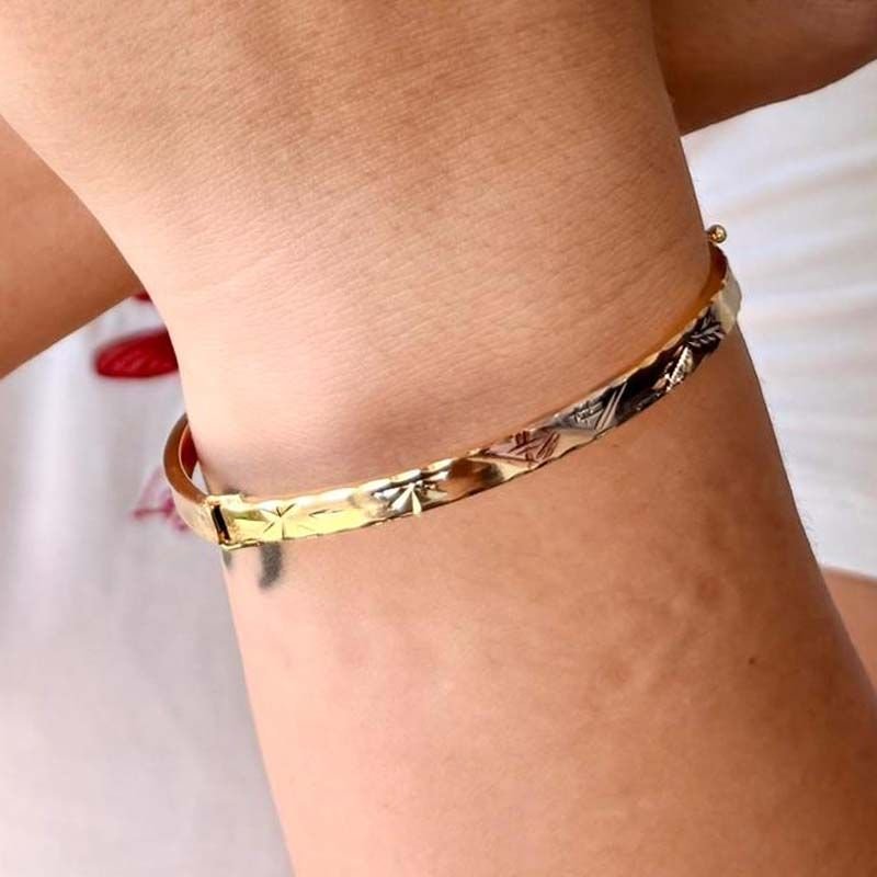 Bracelete Redondo Estilo Escrava Folheado a Ouro 18k