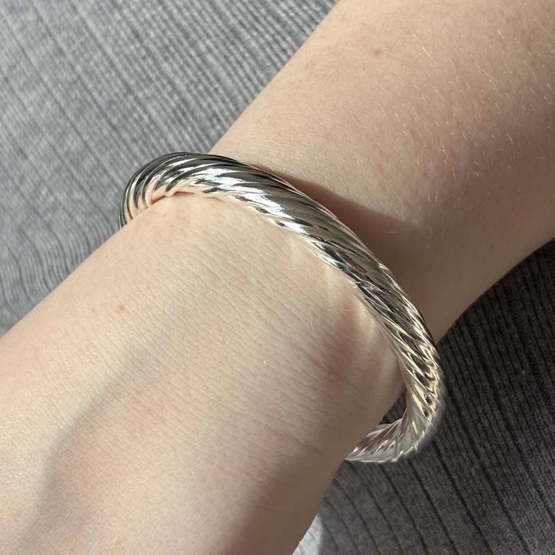 Bracelete Torcido Marcante Folheado a Prata 925