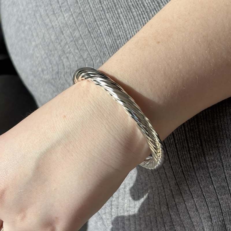 Bracelete Torcido Marcante Folheado a Prata 925