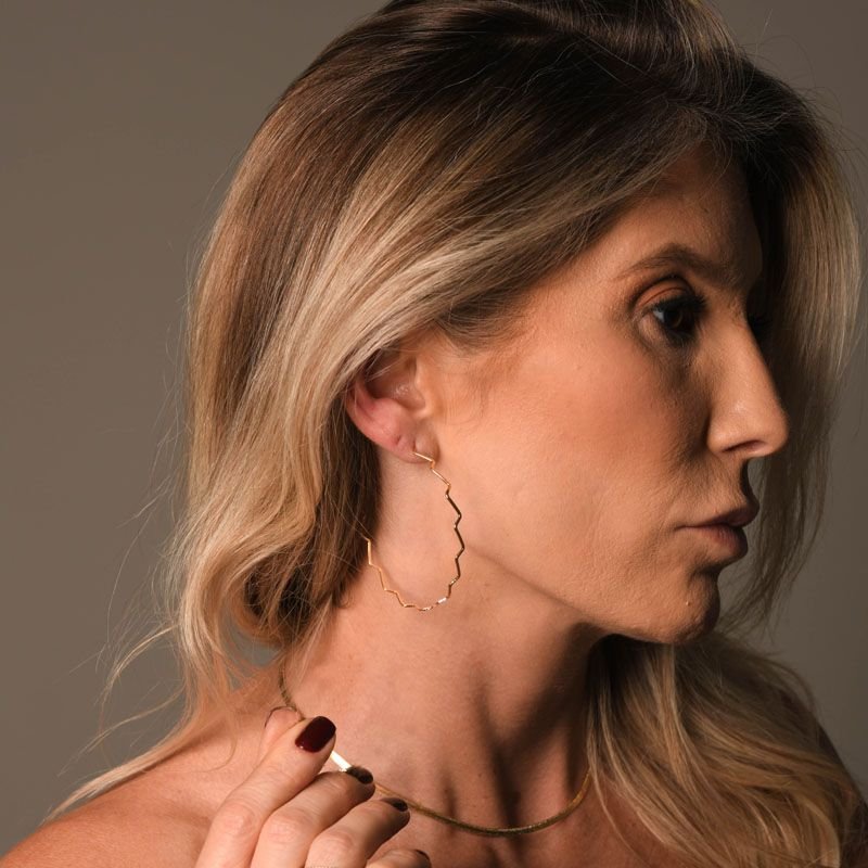 Brinco de Argola Fina Zig Zag 55mm Folheado a Ouro 18k