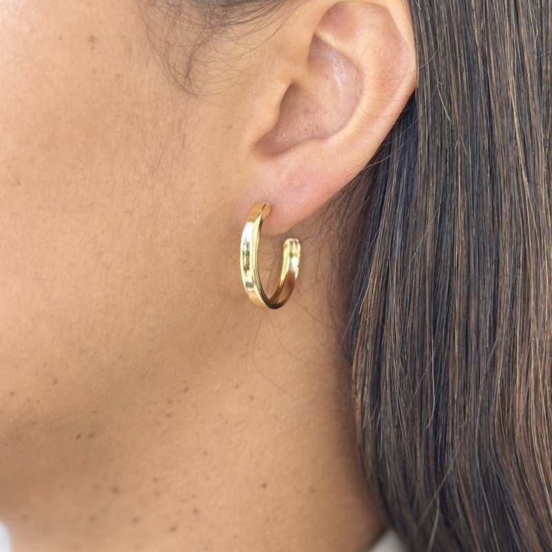 Brinco de Argola Reta 2,0cm Folheado a Ouro 18k