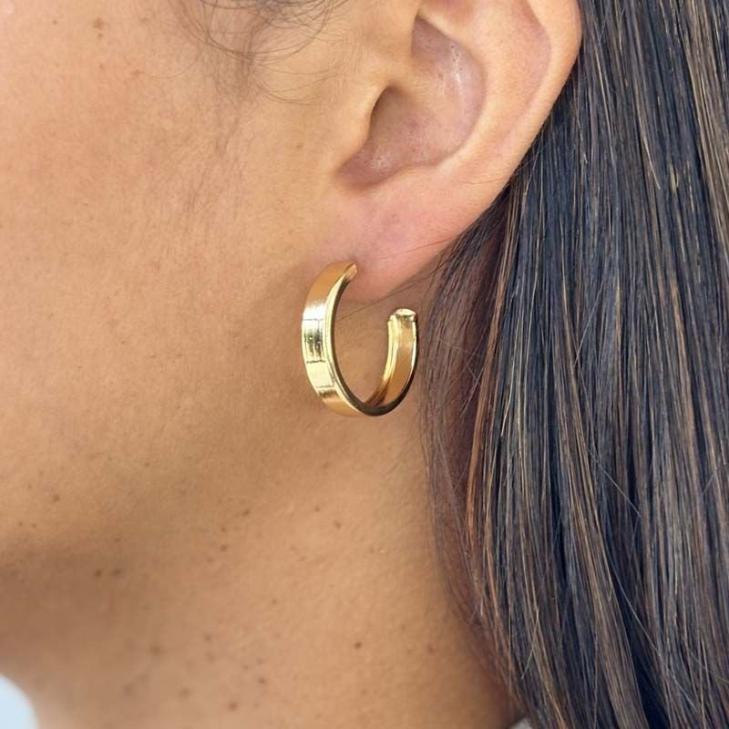 Brinco de Argola Reta e Larga com 2,0cm Folheado a Ouro 18k