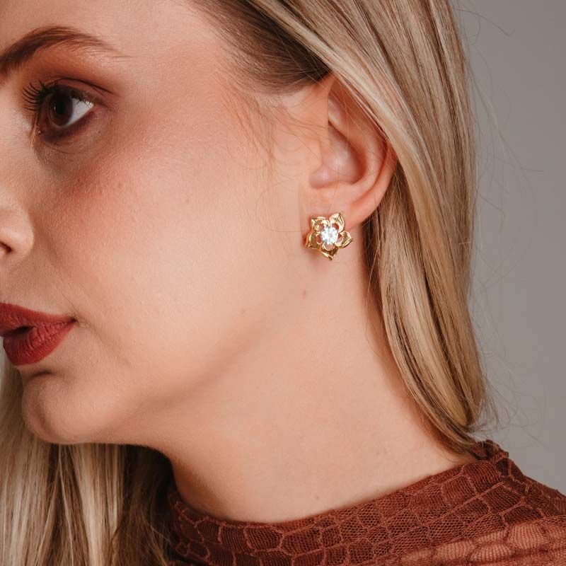 Brinco de Flor com Zircônia Folheado a Ouro 18k