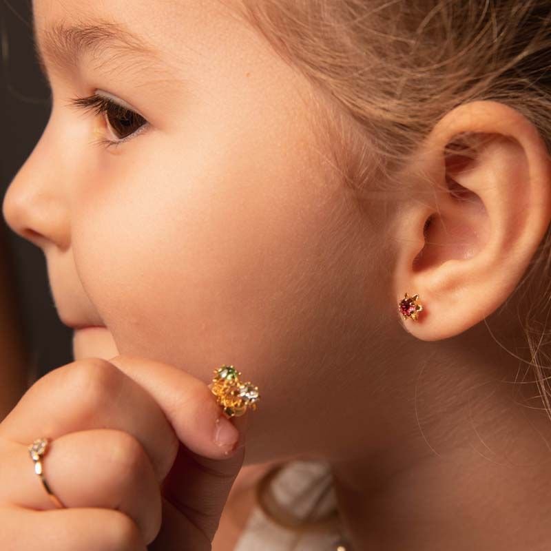 Brinco Infantil Roseta com Zircônia Folheado a Ouro 18k