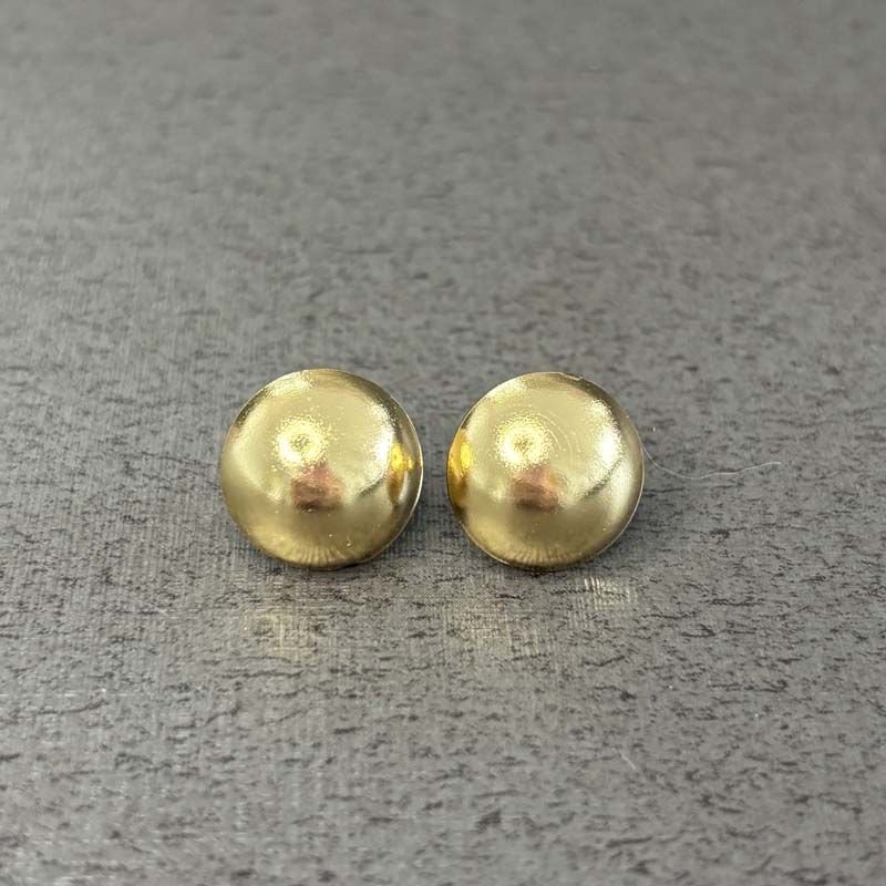 Brinco Meia Bola Lisa Folheado a Ouro 18k