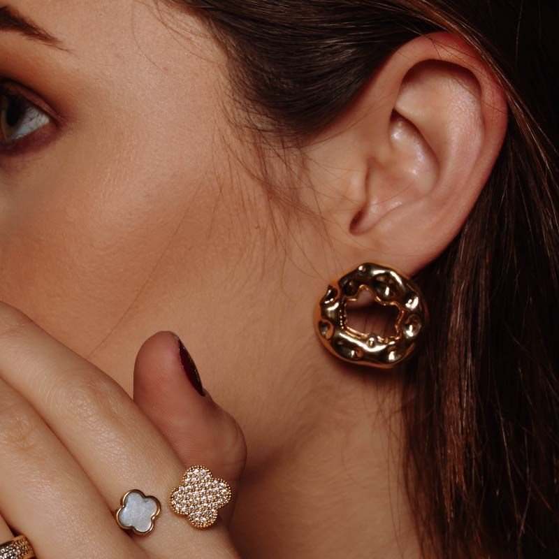 Brinco Orgânico Redondo Folheado a Ouro 18k