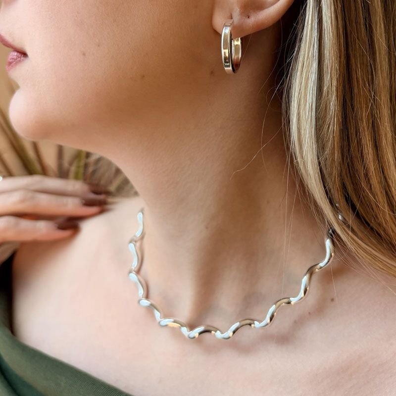 Choker Aro Ondulada Folheada a Prata 925