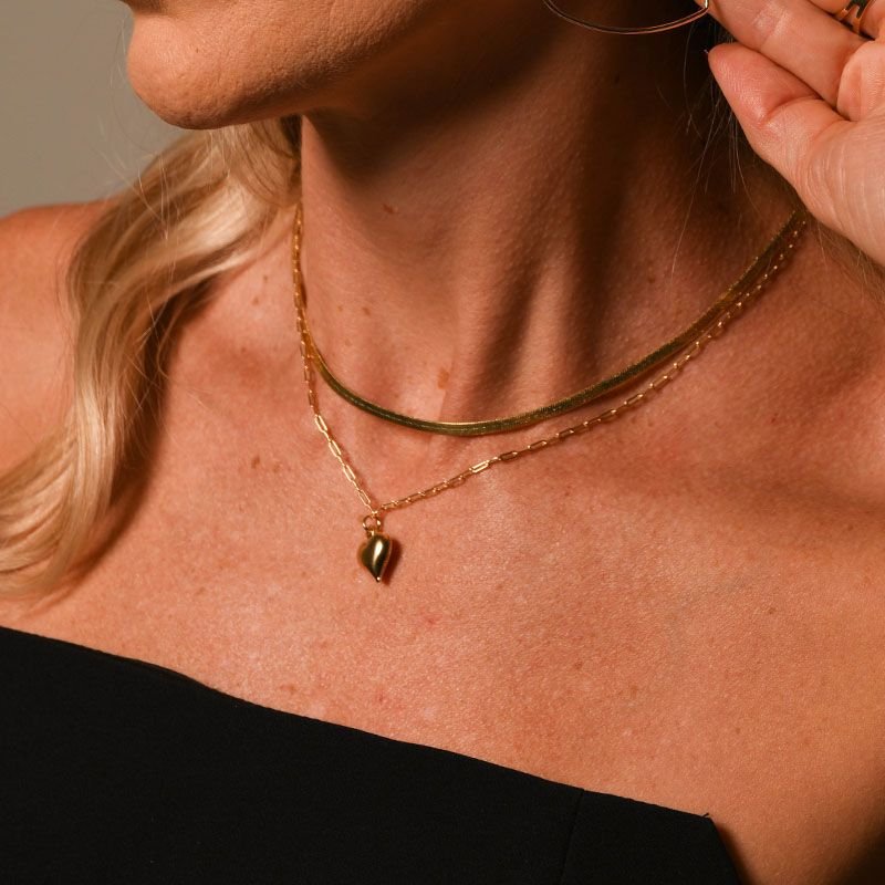 Colar com Pingente de Coração Liso Folheado a Ouro 18k