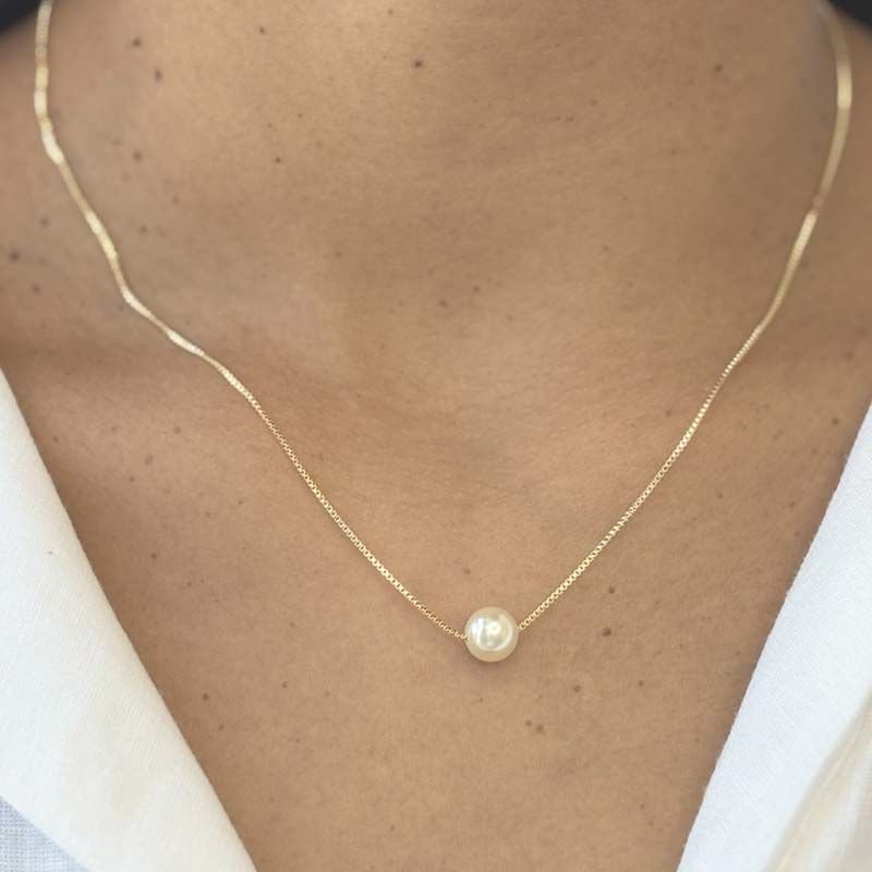 Colar de Pérola Delicado com Corrente Veneziana Folheado a Ouro 18k