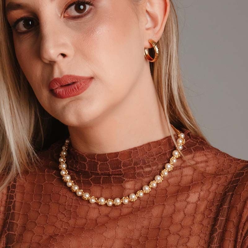 Colar de Pérolas com Corrente Trançada Folheado a Ouro 18k