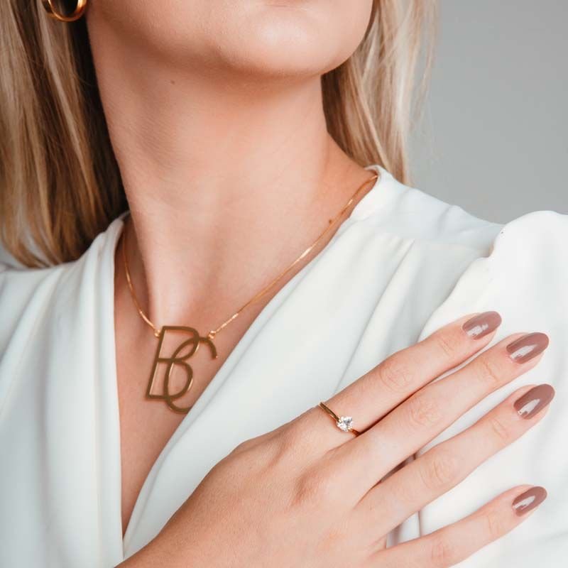 Colar Monograma Personalizado Duas Letras Grandes Folheado a Ouro 18k