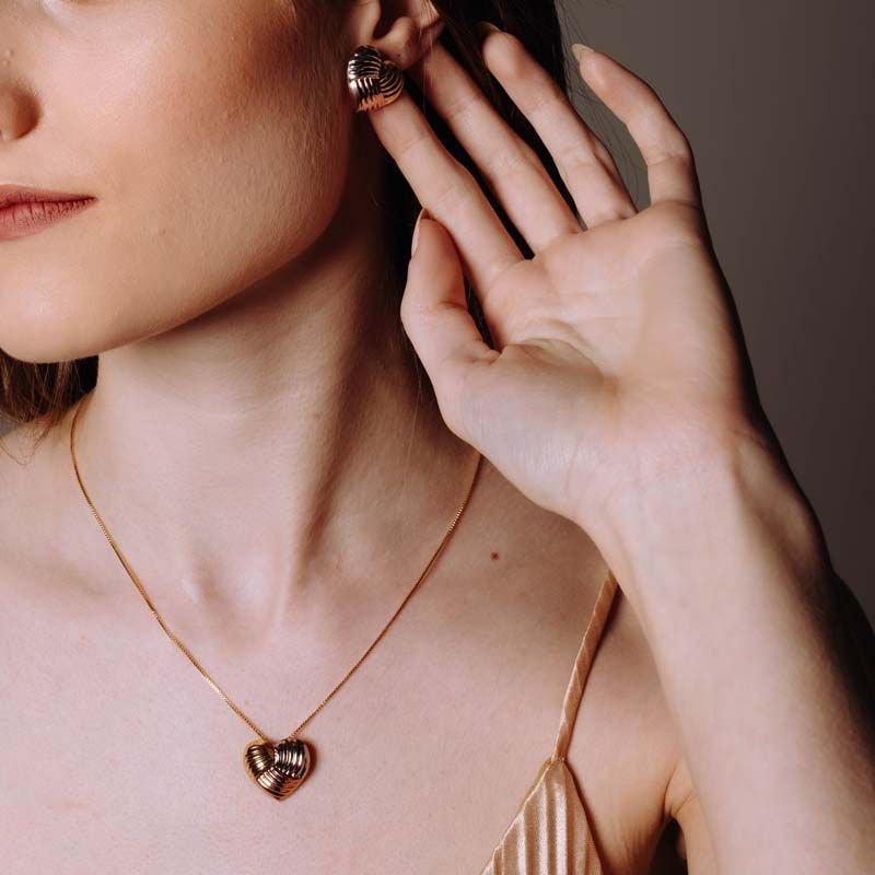 Conjunto Colar e Brincos Coração em Três Cores Folheada a Ouro 18k