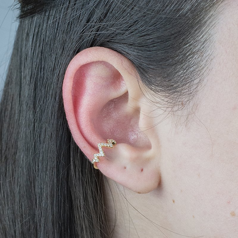 Piercing de Pressão Zigue com Zircônias Folheado a Ouro 18k