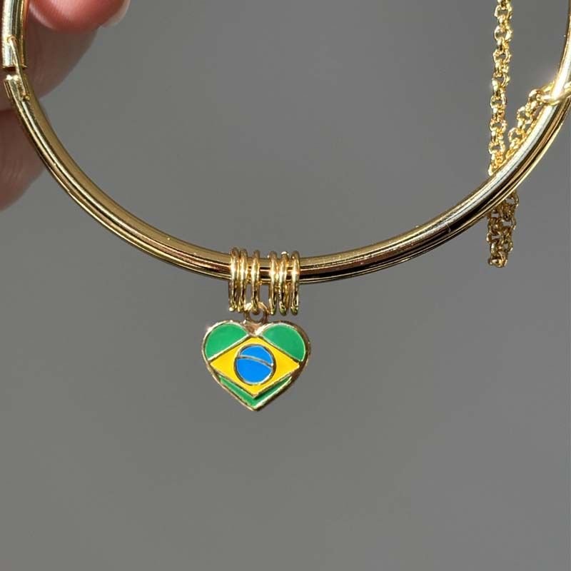 Pingente Bandeira do Brasil Copa para Pulseira Folheado a Ouro 18k