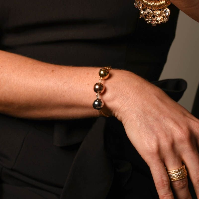 Pulseira de Corrente e Bolas Três Cores Folheada a Ouro 18k