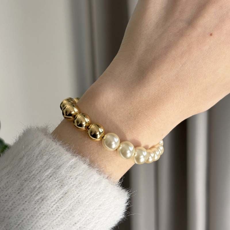 Pulseira Pérolas e Esferas Folheada a Ouro 18k